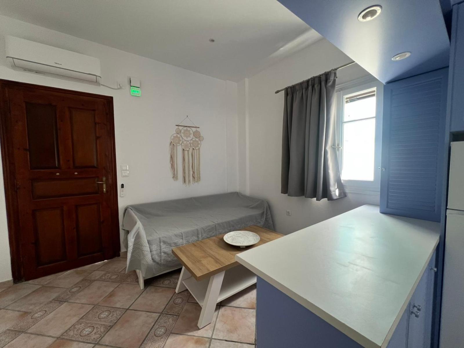 Eclipse Tales Appartement Adamantas  Buitenkant foto